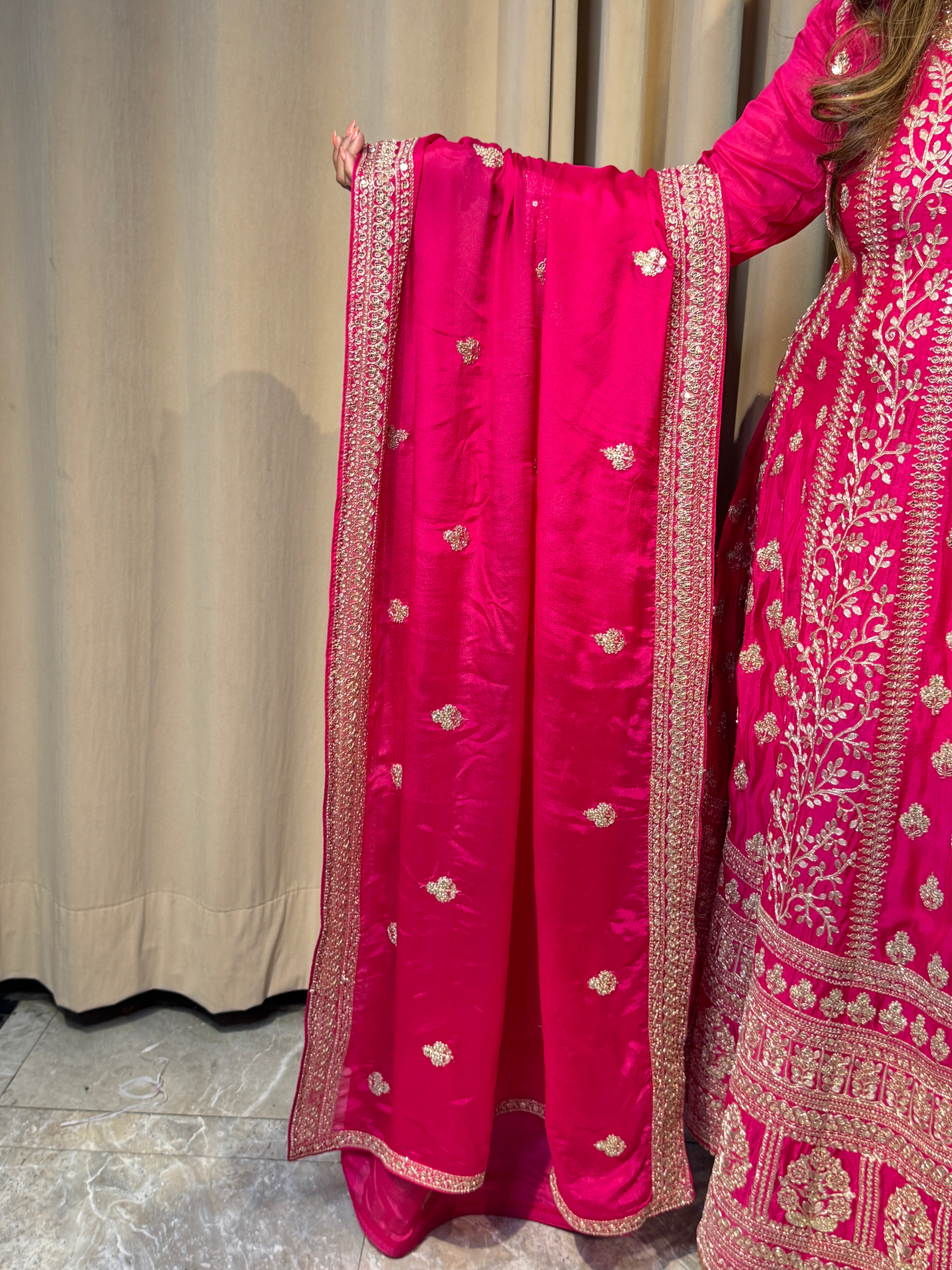 Rani Zari Royale Anarkali